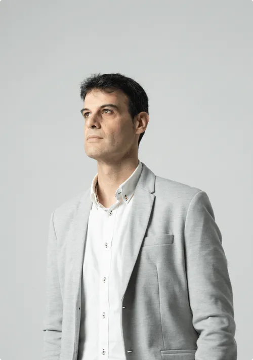 Portrait of Raúl Alonso